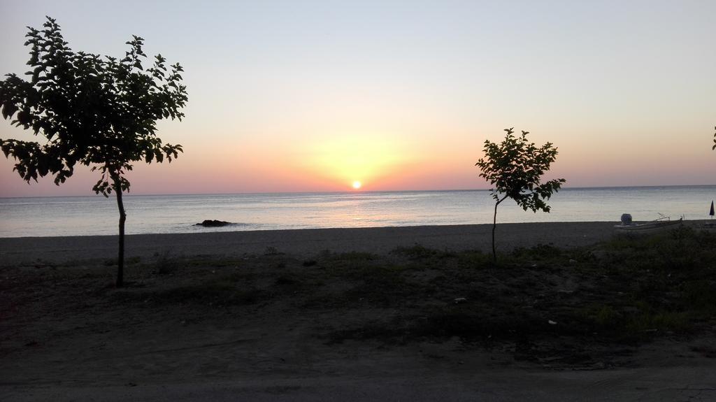 Summer House By The Sea خوريفتون المظهر الخارجي الصورة